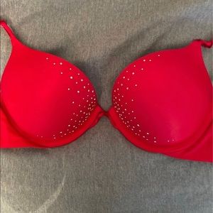 Victoria secret bombshell